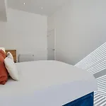 Apartment Host & - Seaview Retreat Whitby